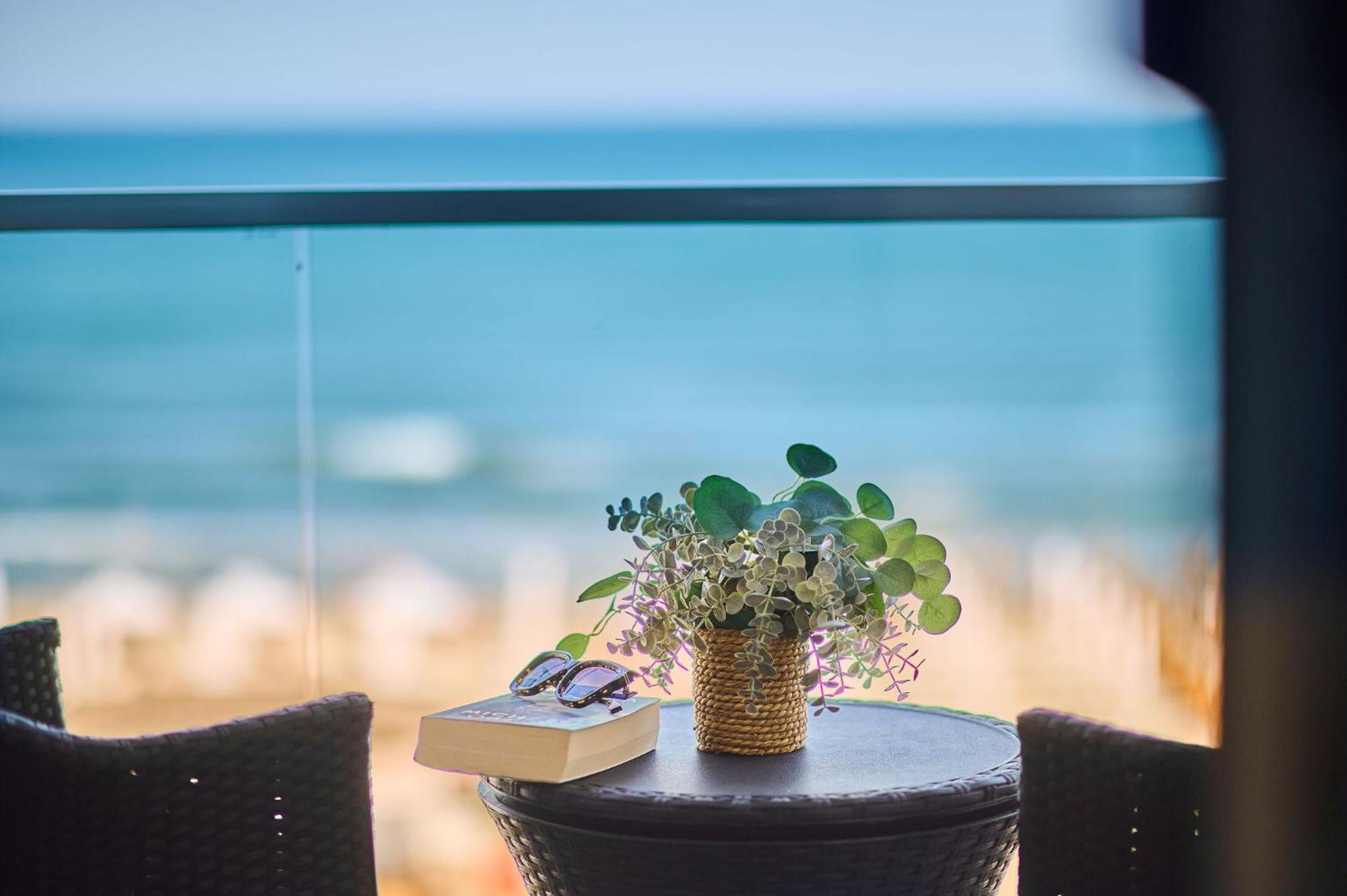 Alma Apartment In Infinity Beach Resort - Parking ママイア エクステリア 写真